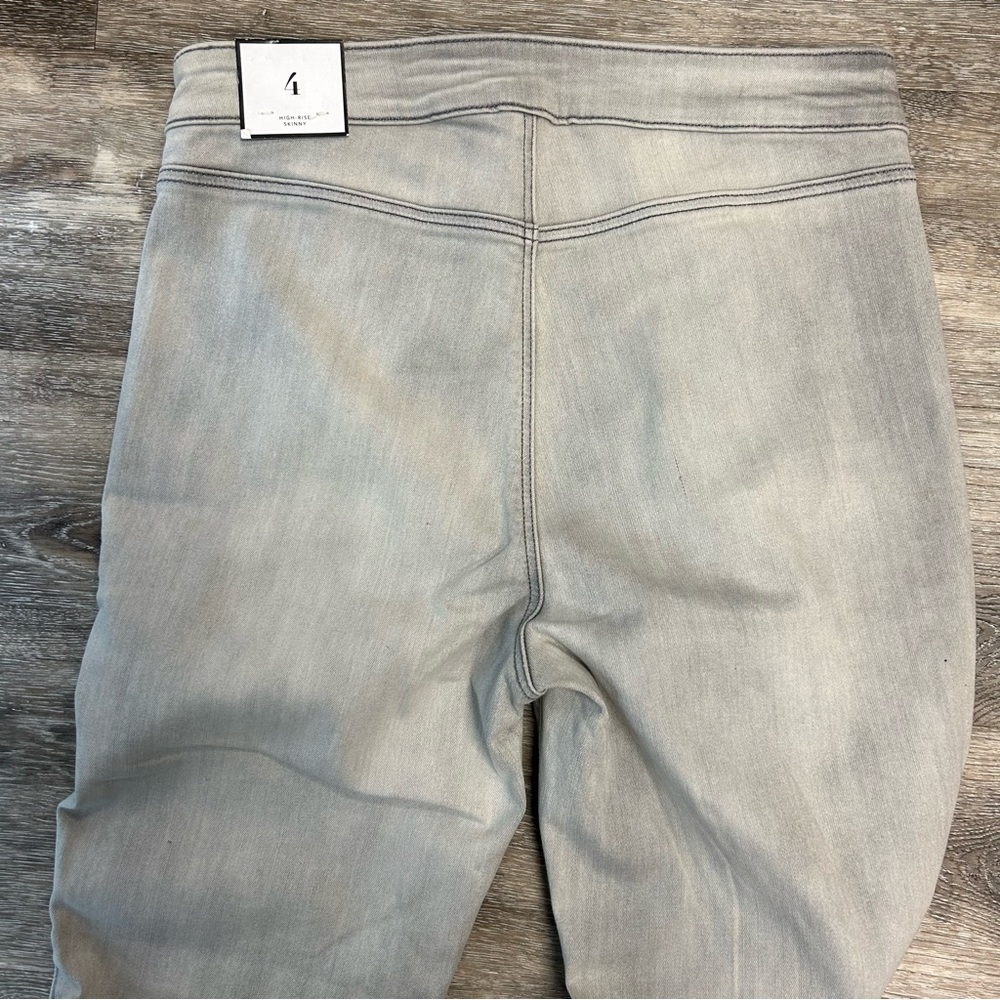 WHBM High-Rise Sailor Button Skinny Jeans Size 4 - Picture 8 of 11